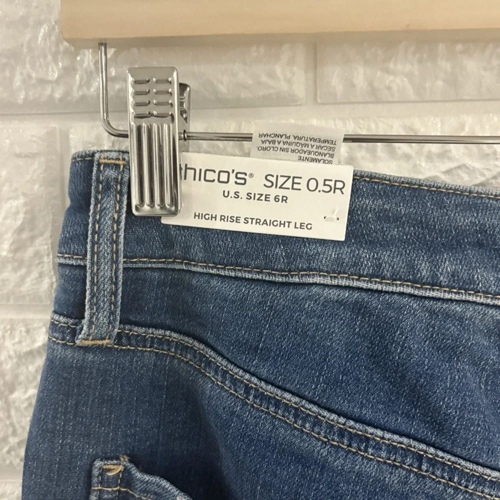 CHICOS WOMENS JEANS SIZE 0.5R US SIZE 6R  CROP HIGH RISE STRAIGHT LEG DISTRESSED - Picture 7 of 12